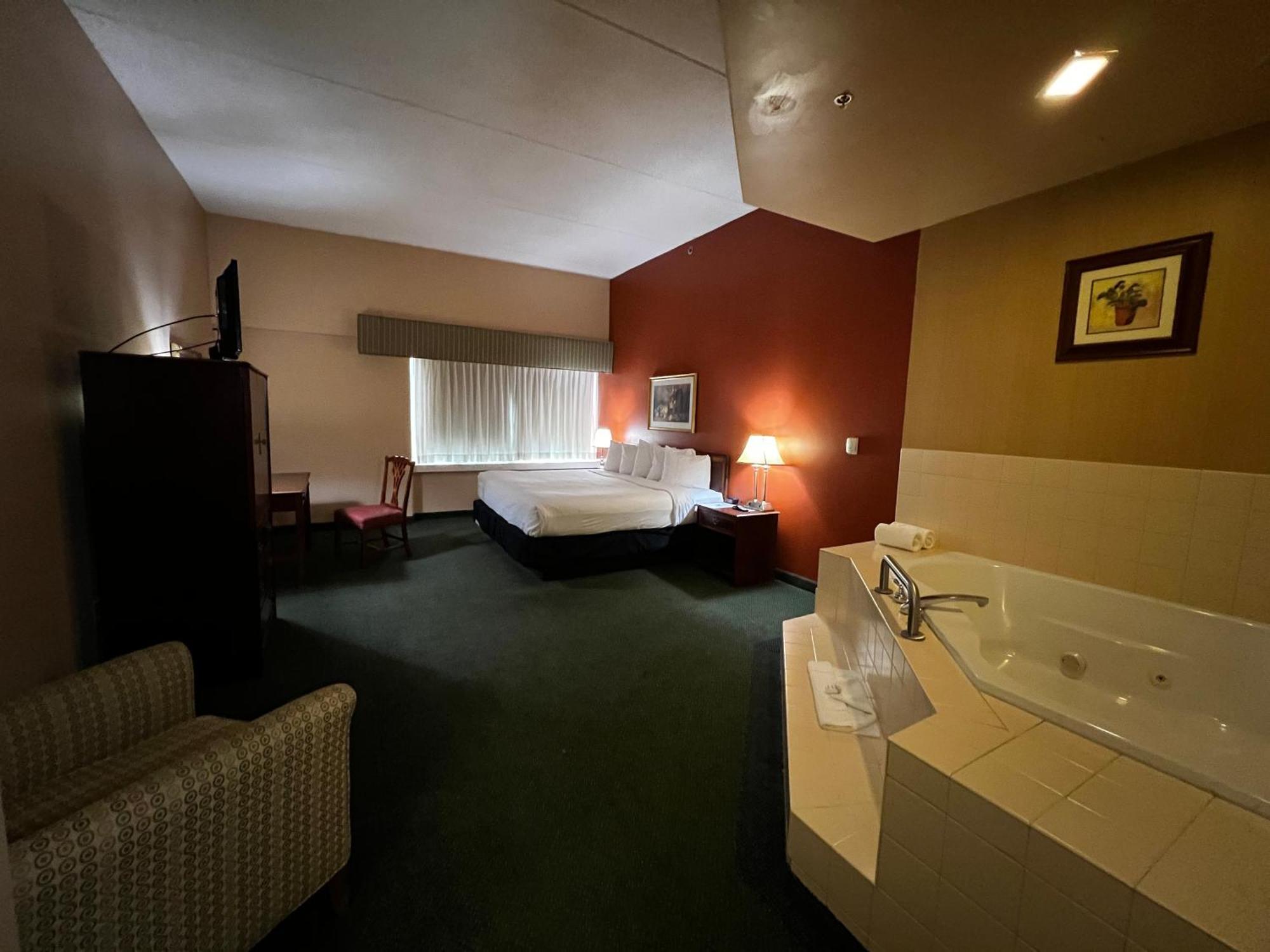 Hotel Mead Resorts & Conventions Center Wisconsin Rapids Buitenkant foto