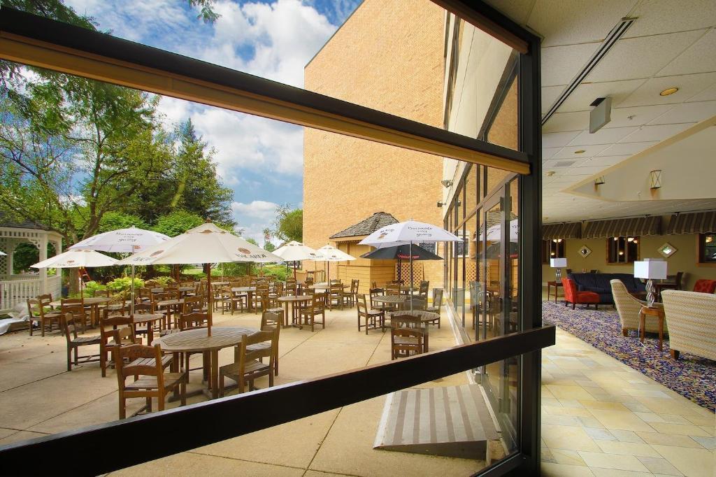 Hotel Mead Resorts & Conventions Center Wisconsin Rapids Buitenkant foto