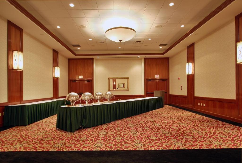 Hotel Mead Resorts & Conventions Center Wisconsin Rapids Buitenkant foto