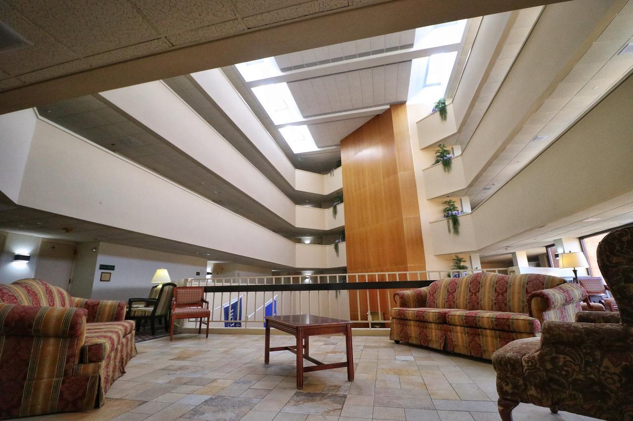 Hotel Mead Resorts & Conventions Center Wisconsin Rapids Buitenkant foto